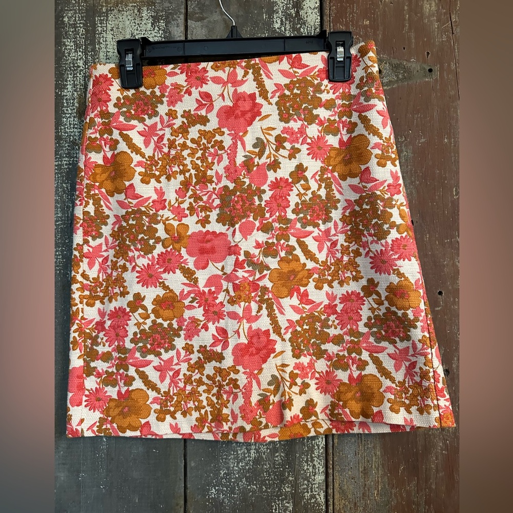 Women’s Size 0 Loft Pink Floral Skirt